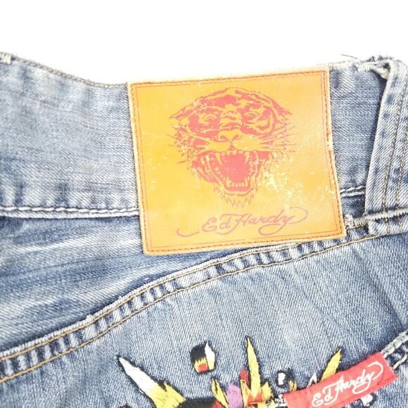 Ed Hardy Straight Jeans with Vibrant Skull Design - Picture 10 of 16